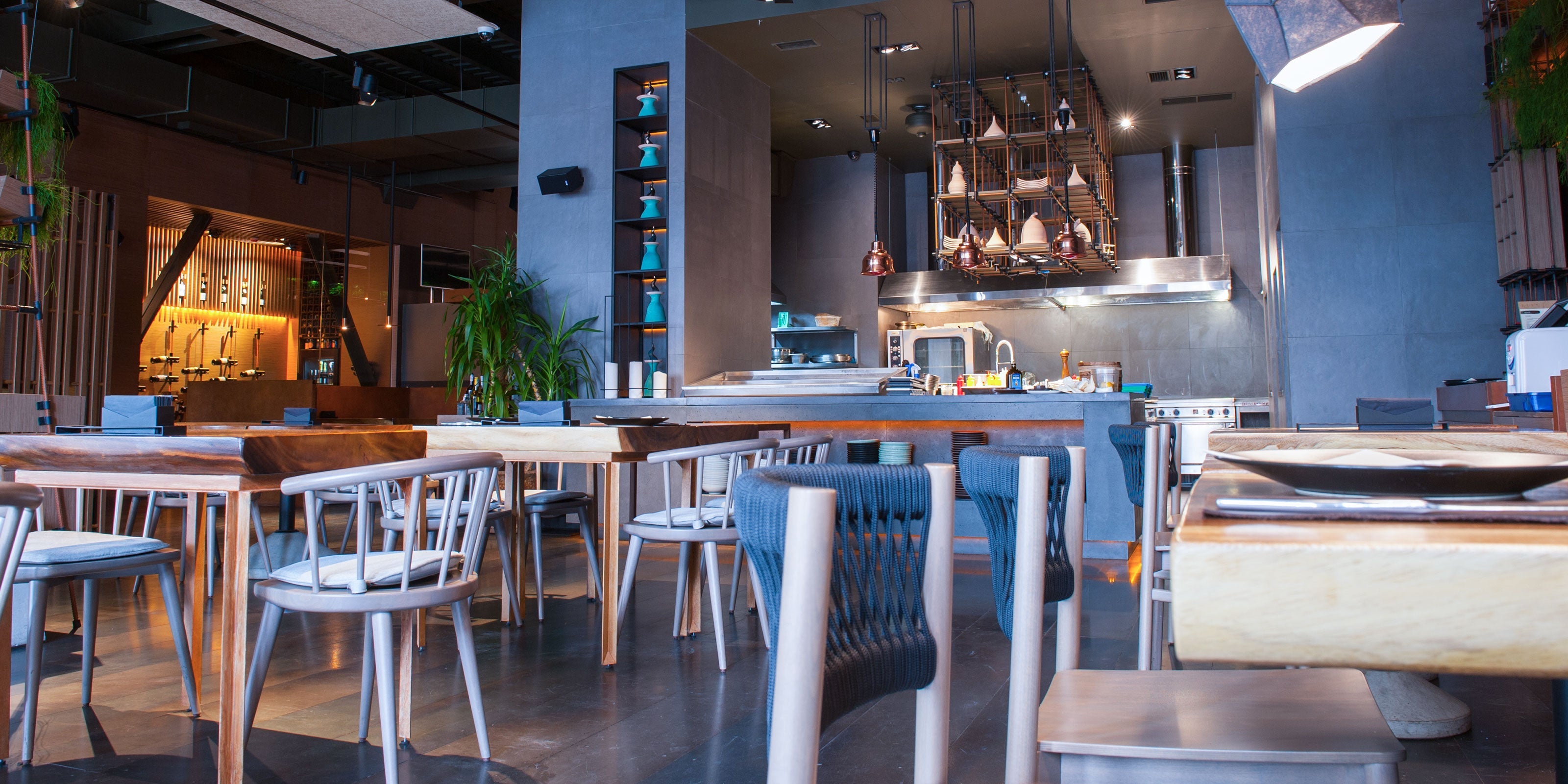 restaurant, tische, stuehle, bar