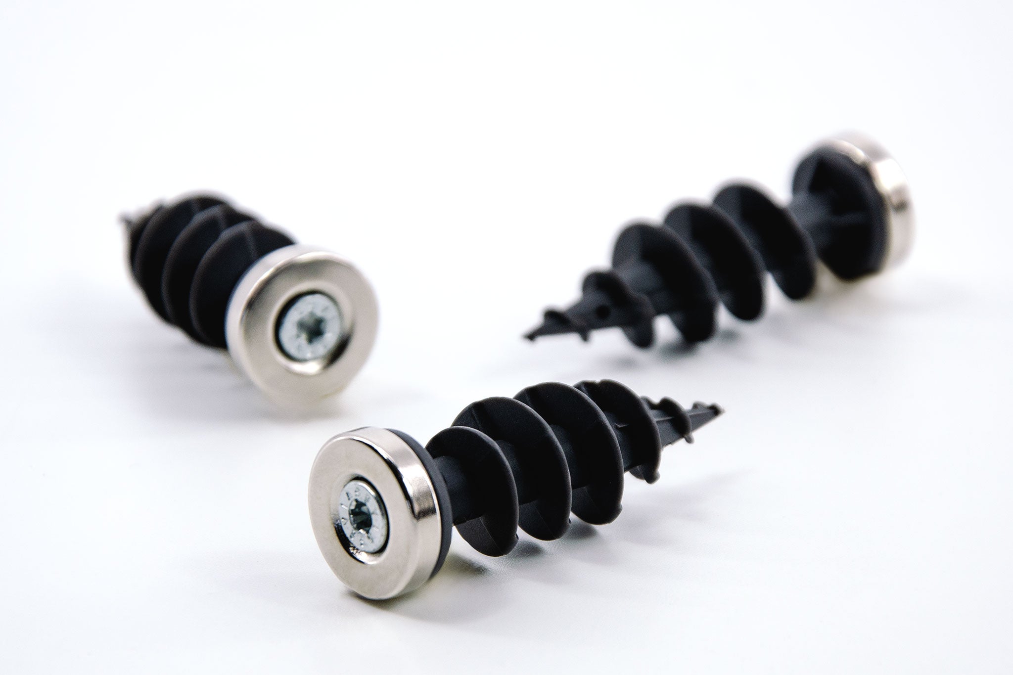 Schwarze Dübel mit Magnetkopf